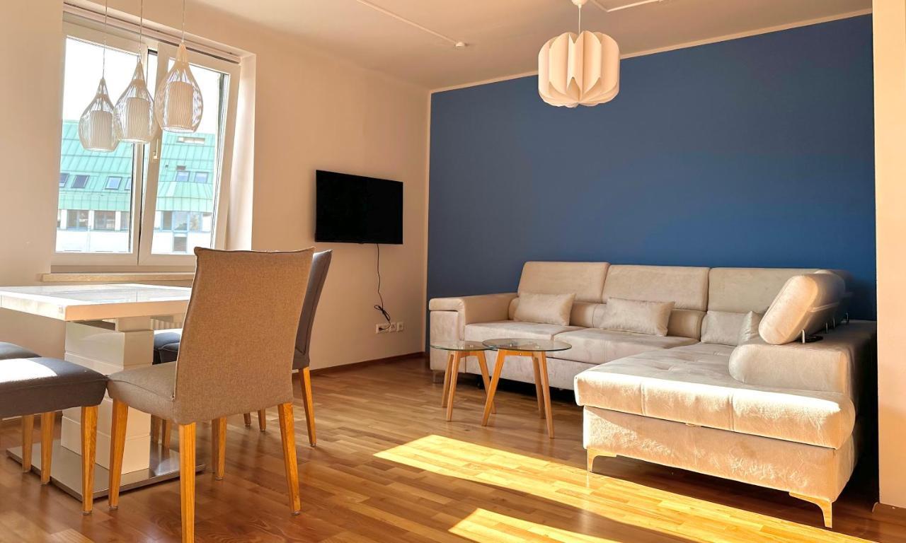 Homely Stay Apartment 2 장크트푈텐 외부 사진